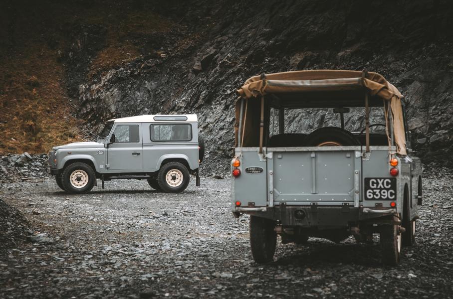 Land Rover представила первый «ностальгический» Classic Defender