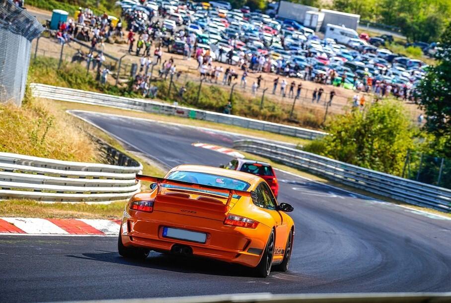 На Нюрбургринг больше не пустят машины, неспособные разогнаться до 130 км/ч