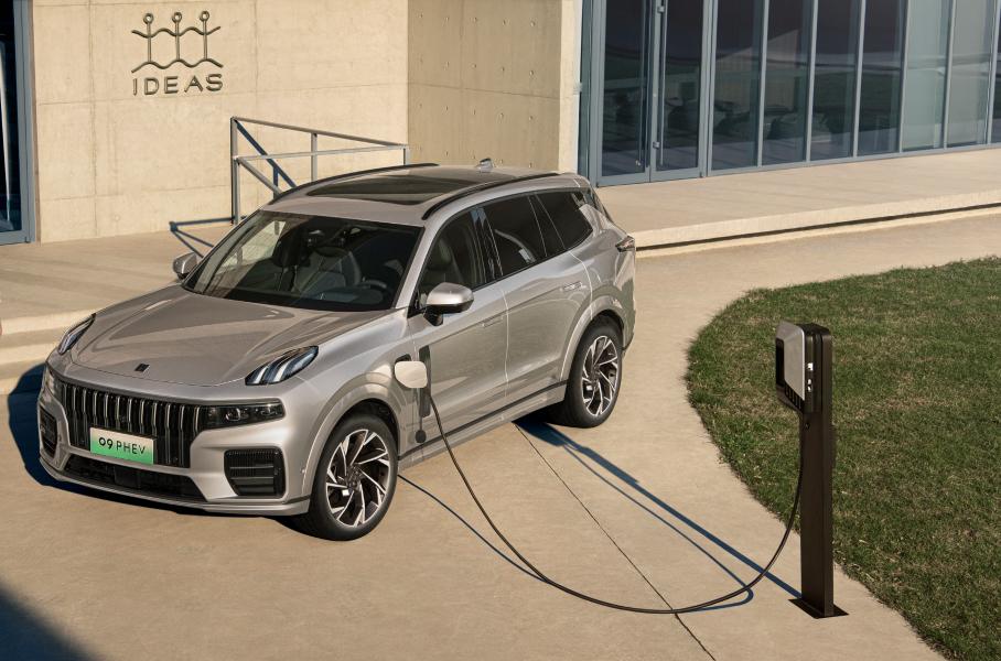 Lynk & Co 09 PHEV