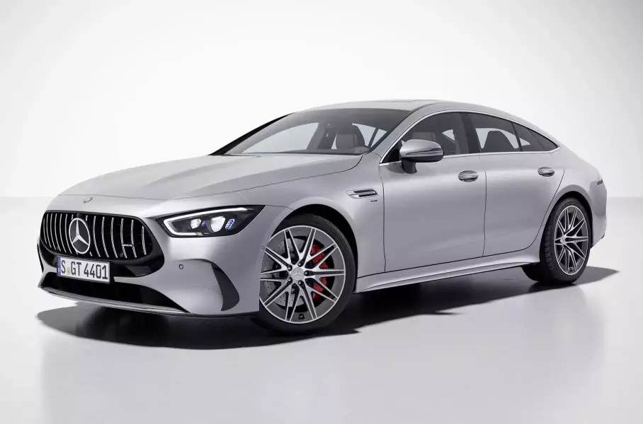 Обновлённые Mercedes‑AMG GT 4-Door Coupe, трековый пакет для Tesla Model S Plaid и новый электрический MINI Cooper: главное за неделю