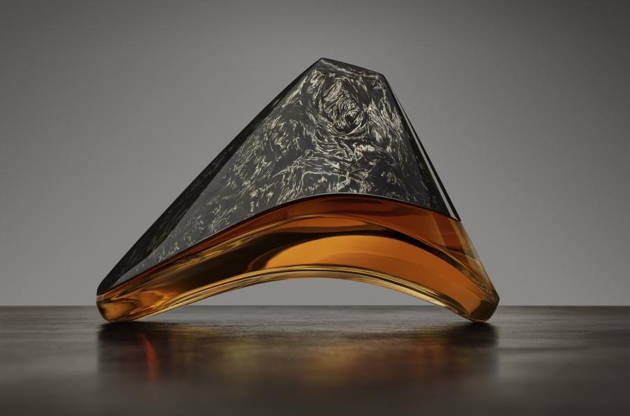 Aston Martin выпустил коллекционный виски за 20 миллионов рублей