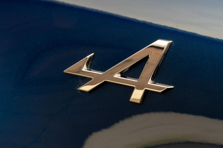 Renault разработает спорткары Alpine без участия холдинга Geely