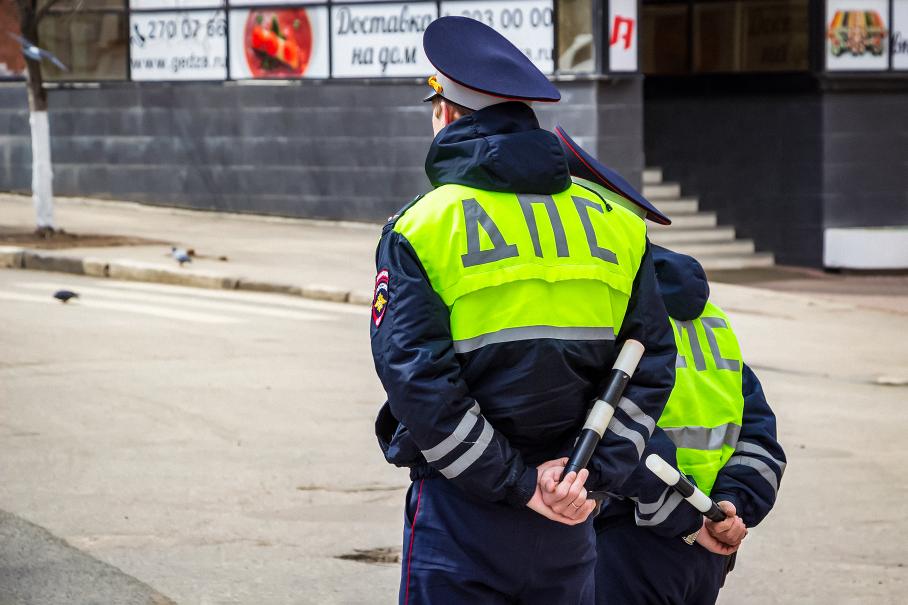 В Госдуме предложили не штрафовать водителей за забытые права