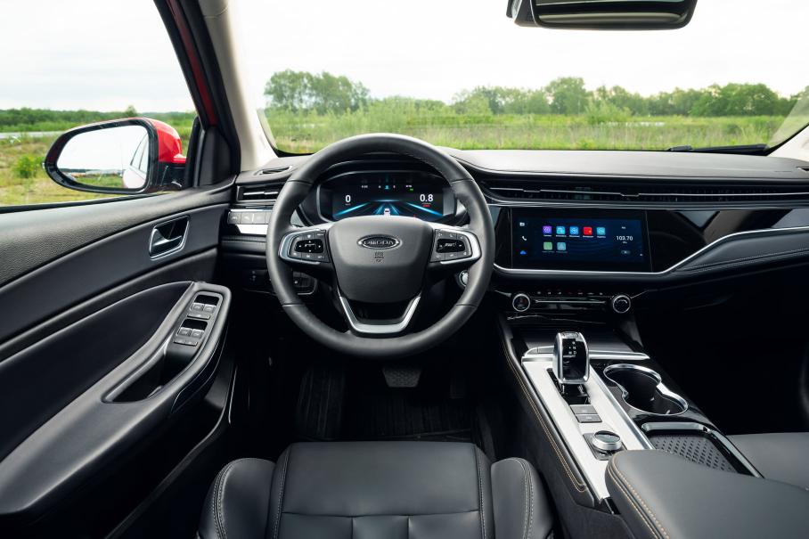 Omoda S5. Седаны еще поборются