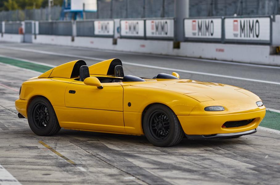 Mazda MX-5 превратили в 220-сильный спидстер без лобового стекла