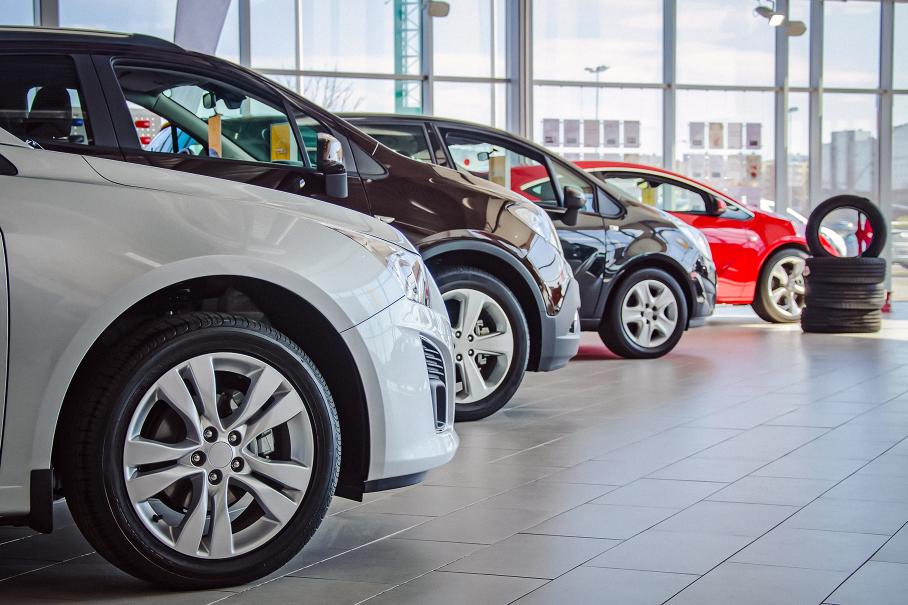 Россияне потратили на машины с пробегом 500 млрд рублей за месяц