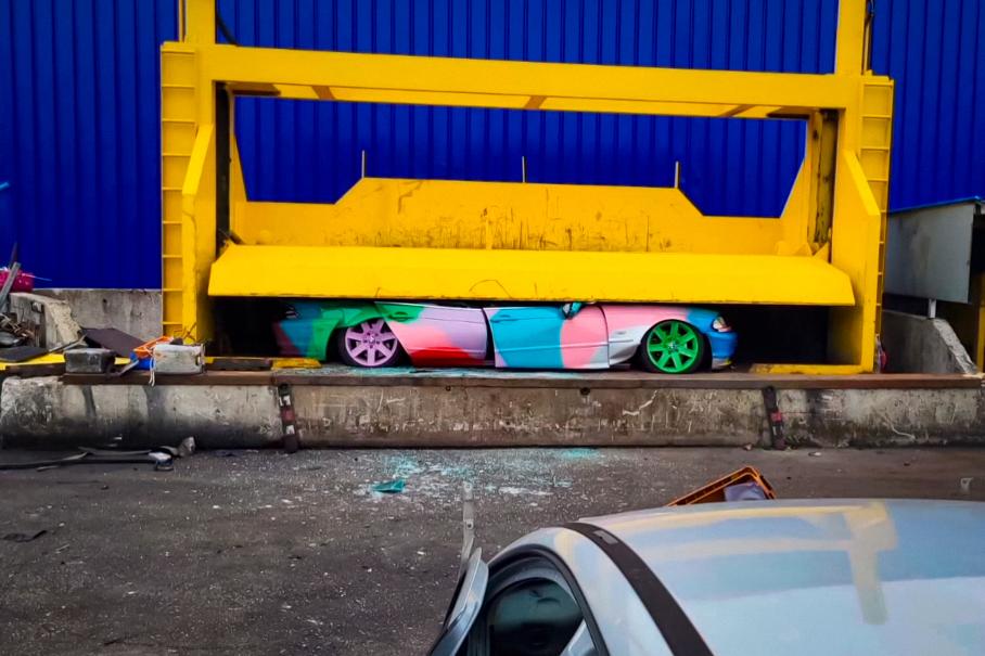 Полиция отправила под пресс две BMW за дрифт