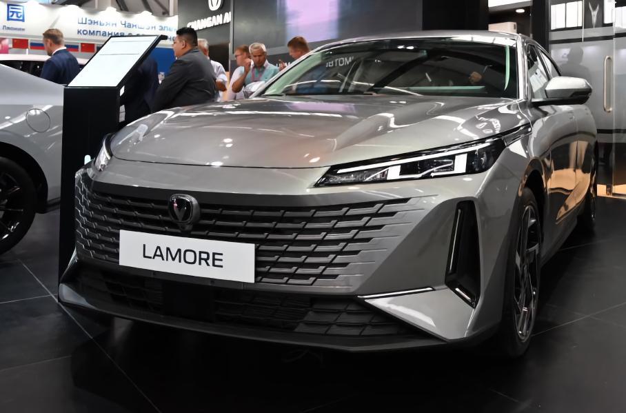 Седан Changan Lamore дебютировал в России