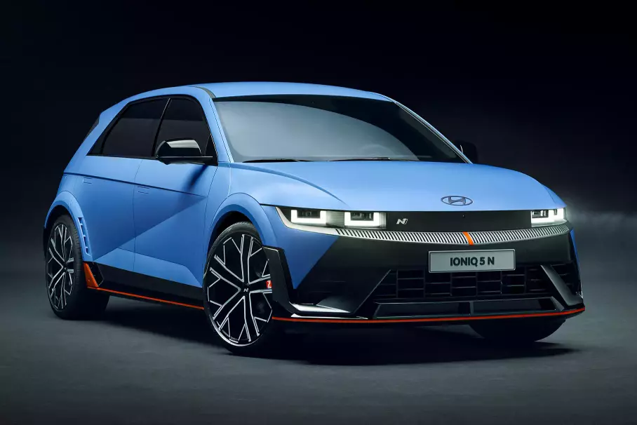 Самый мощный серийный Hyundai, Aston Martin с V12 на «механике» и уникальный суперкар Ferrari: главное за неделю