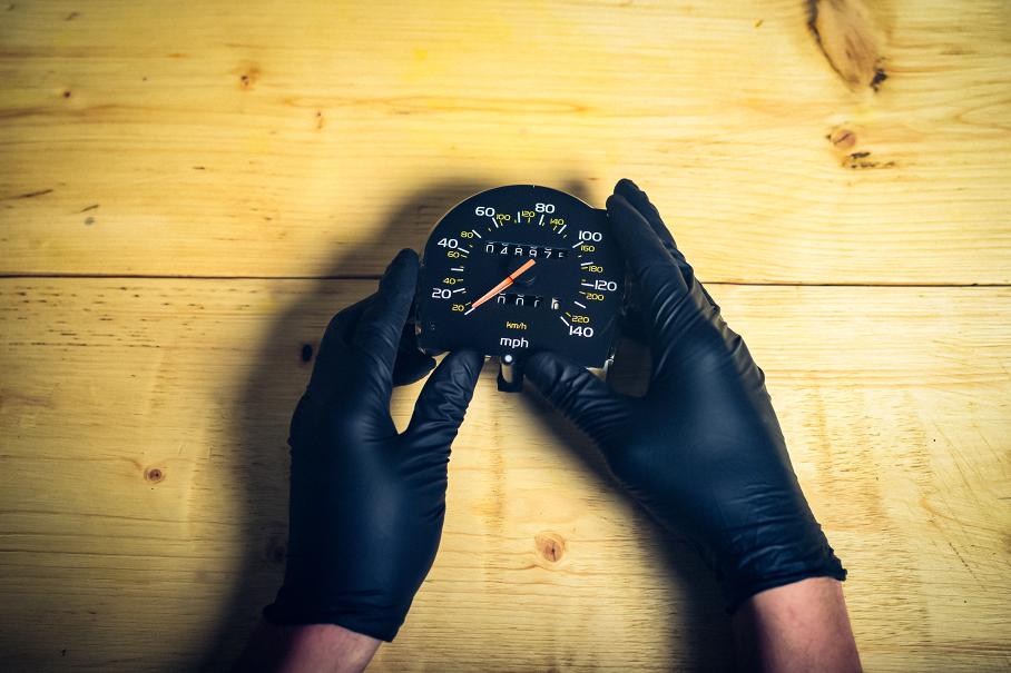 Ущерб от продаж подержанных машин со скрученным пробегом достигает 600 млрд рублей