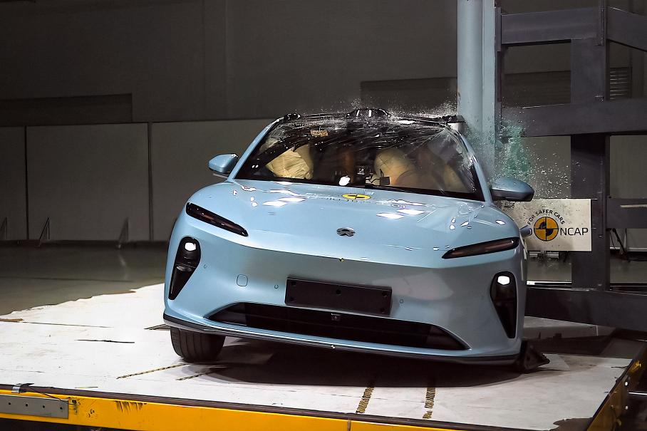 Nio ET5