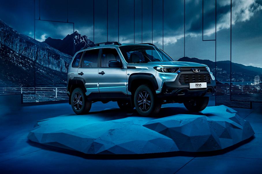 Lada Niva Travel Black