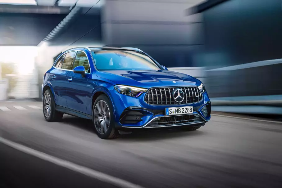 Новый Hyundai Santa Fe, 680-сильный Mercedes-AMG GLC и самый быстрый в мире седан: главное за неделю