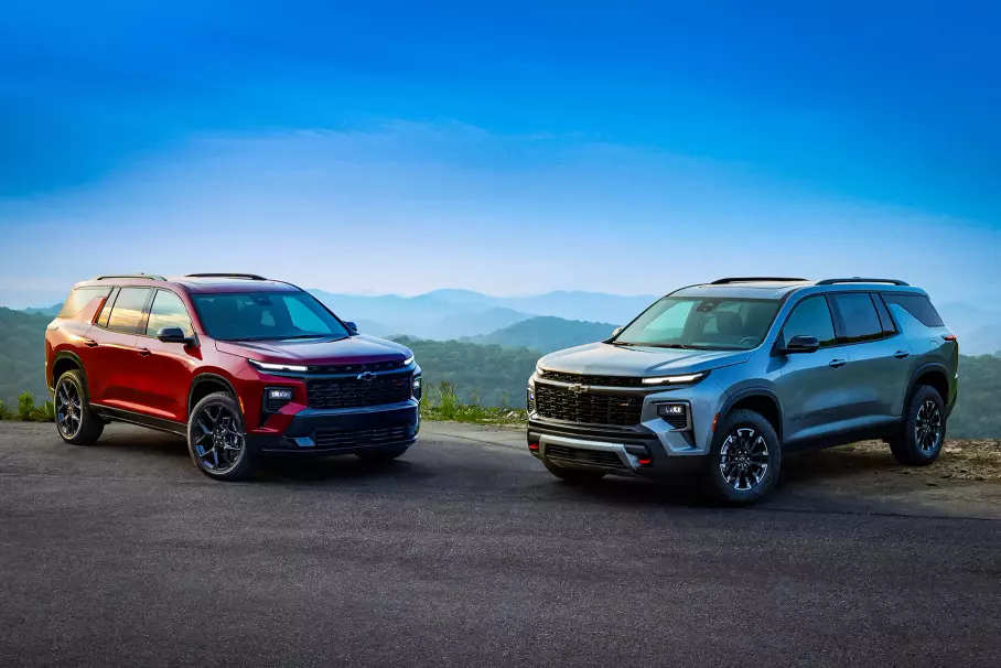 Новый Hyundai Santa Fe, 680-сильный Mercedes-AMG GLC и самый быстрый в мире седан: главное за неделю