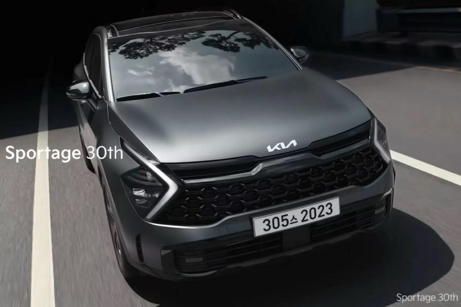 Kia отметила 30-летие Sportage, выпустив спецверсию и видеоролик