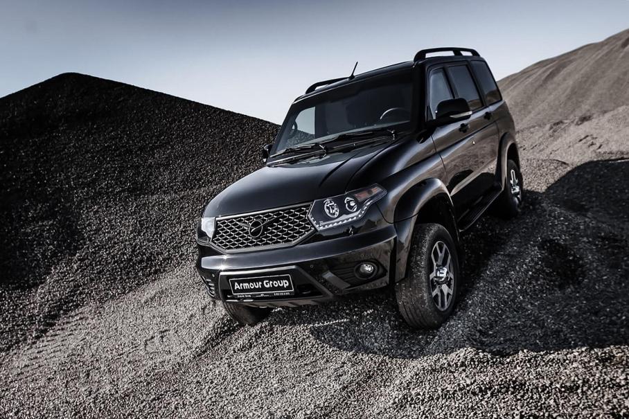 В России начали выпускать УАЗ «Патриот» с V8 и японским автоматом