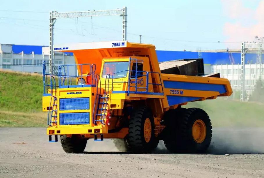 БелАЗ начал тесты 55-тонного самосвала с альтернативным дизелем