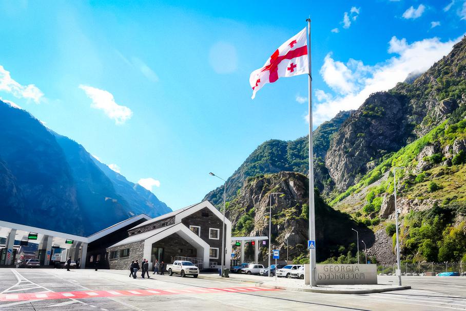 Грузия ограничила поставки американских автомобилей в Россию