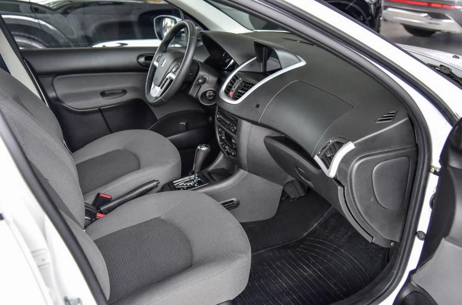 В России начали продавать новые Peugeot за 1,5 миллиона рублей