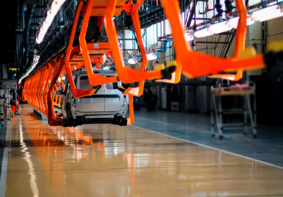 АвтоВАЗ выпустит небольшую партию универсалов и фургонов Lada Largus