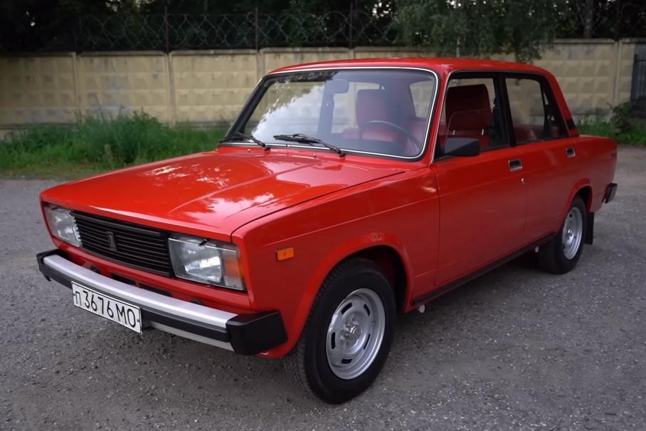 В Москве нашли ранний ВАЗ-2105, простоявший в гараже более 40 лет