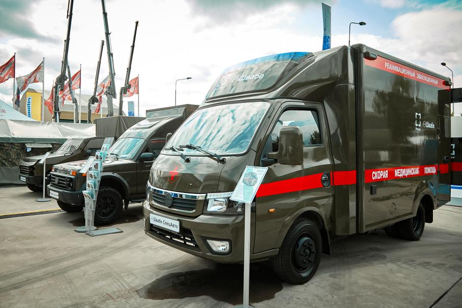 В России представили новую компактную карету скорой помощи
