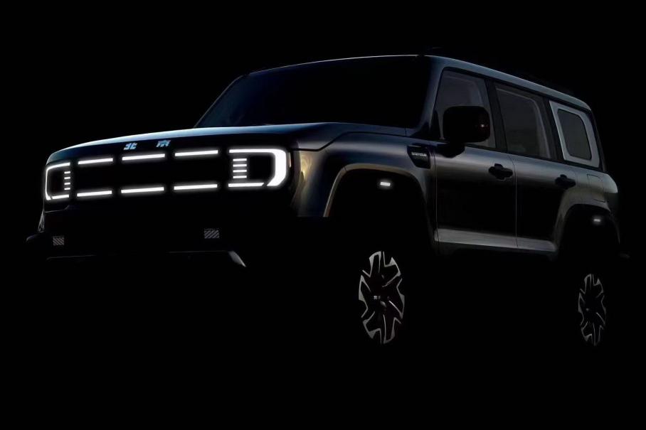 BAIC показал рамный внедорожник, который бросит вызов Tank 300