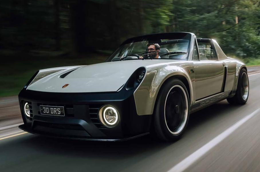 Старенький Porsche 914 превратили в очень дорогой рестомод