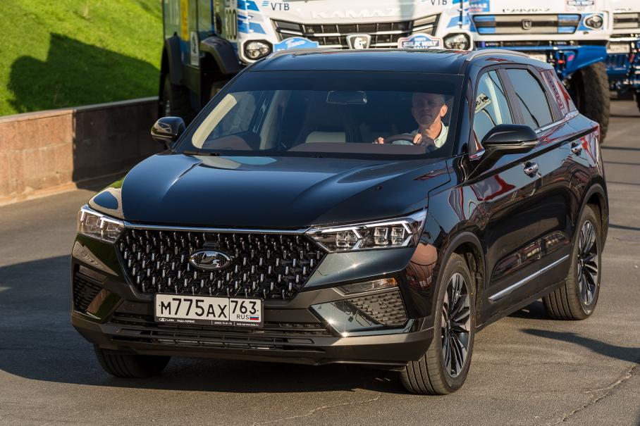 Новый служебный автомобиль главы АвтоВАЗа: живые фотографии