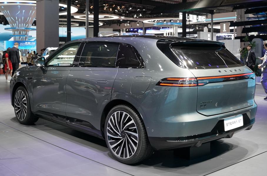 Представлен кроссовер Exeed Exlantix ET, который ждут в России