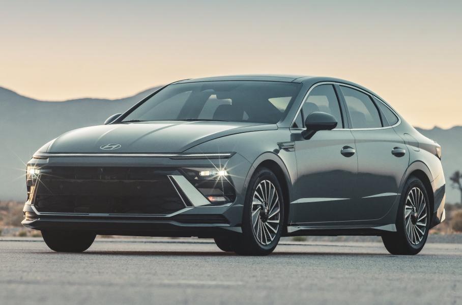 Hyundai Sonata получила полный привод