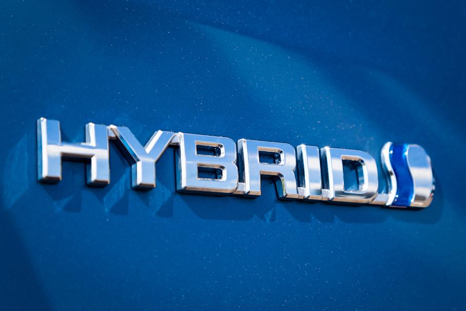 В России уменьшили утильсбор для гибридных автомобилей. Но не для всех