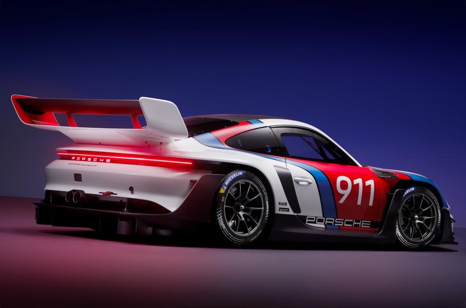 Porsche выпустила коллекционный спорткар почти за миллион евро