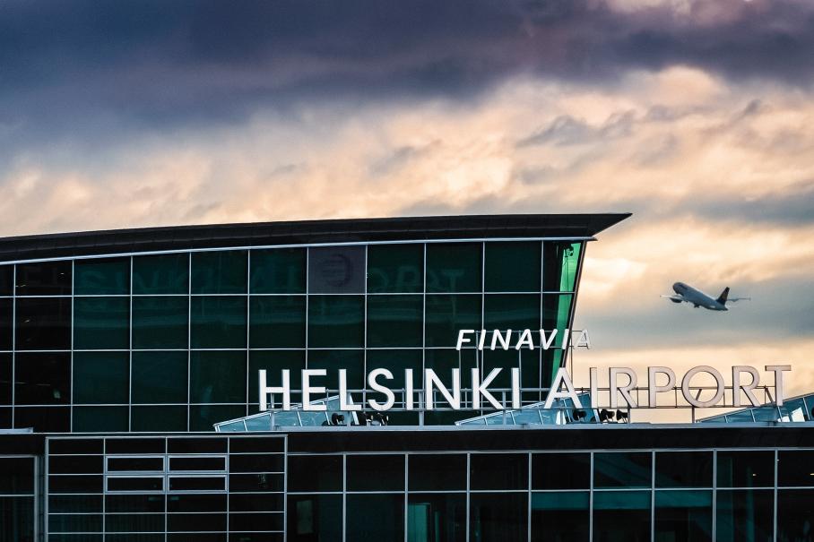 Финляндия эвакуирует автомобили россиян с парковок аэропортов