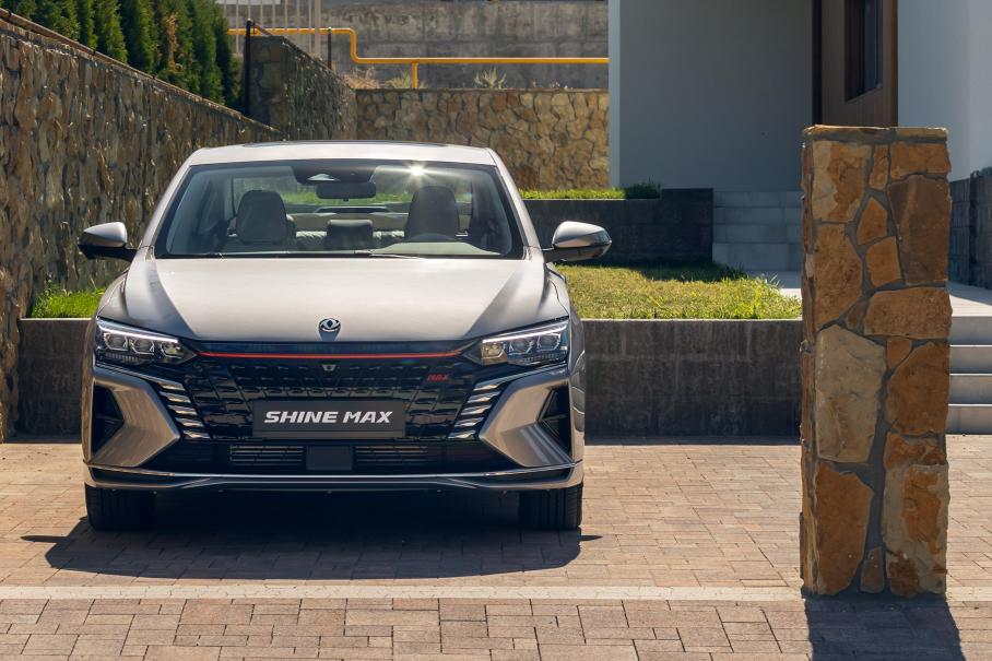 Dongfeng Aeolus Shine Max: китайский бизнес-седан с амбициями