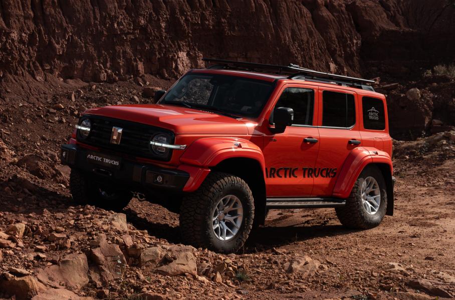 Tank 300 Arctic Trucks AT35