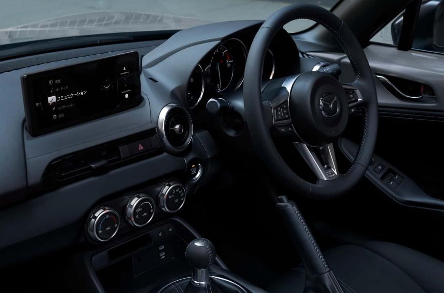Mazda добавила современные опции родстеру MX-5
