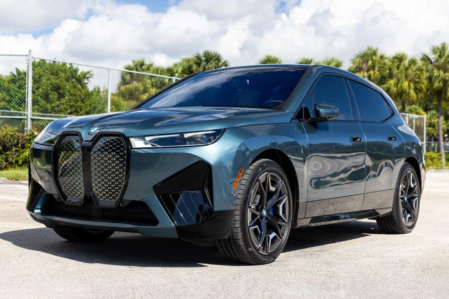 Электрические тяги. Тест-драйв BMW iX