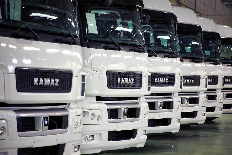 Россия хочет продавать Aurus, ГАЗ и КамАЗ в Саудовской Аравии