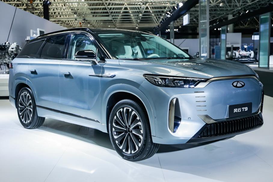 Представлен большой гибридный кроссовер Chery Amulet T9