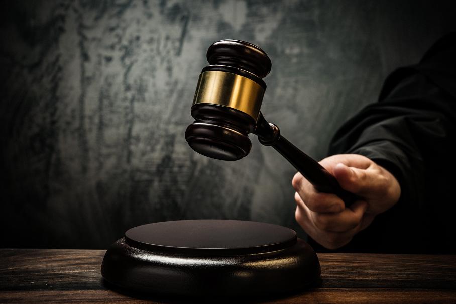 Горьковский автозавод отсудил у московского бизнесмена четыре миллиона рублей