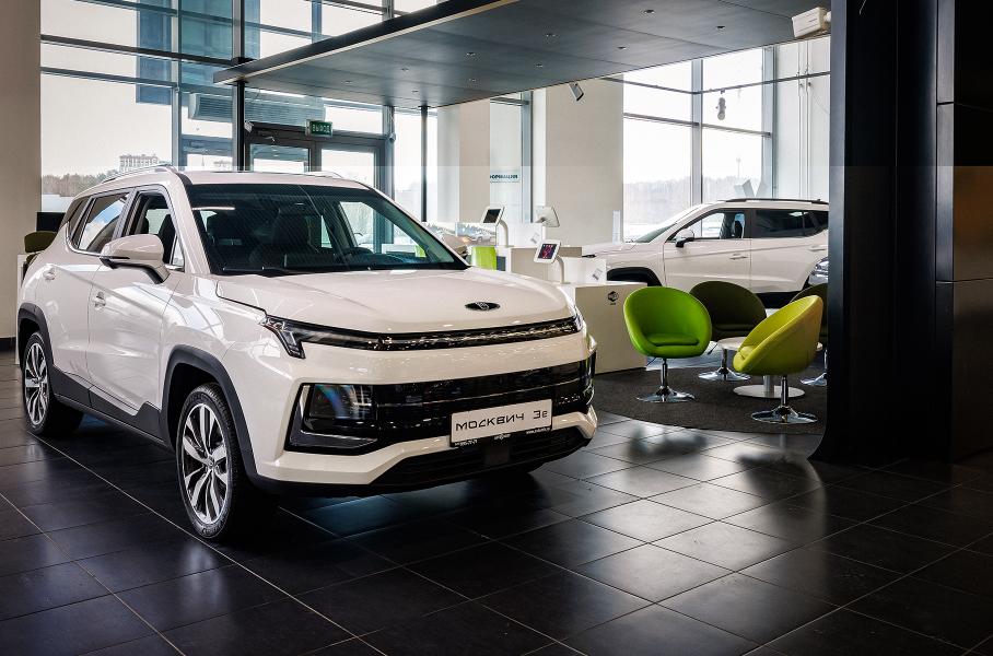 Мишустин призвал «держать на контроле» стоимость отечественных машин