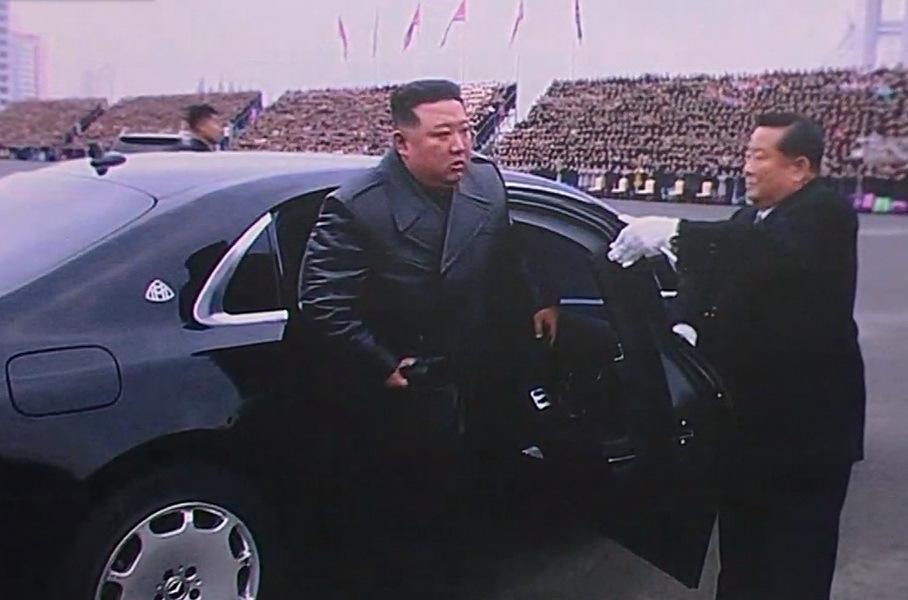 Ким Чен Ын получил новый роскошный броневик, несмотря на санкции