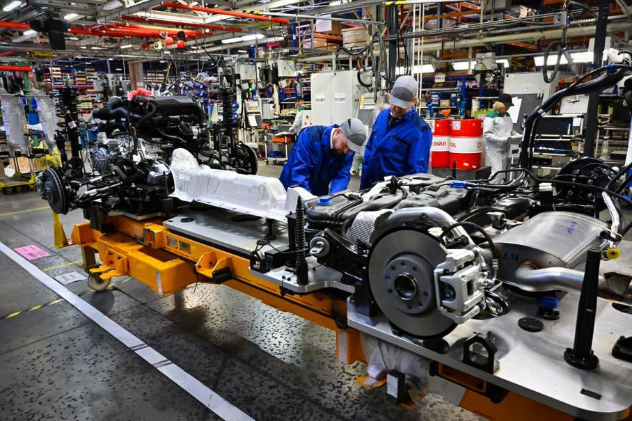 Завод «ПСМА Рус» в Калуге вернулся к работе. Там собирают кроссоверы