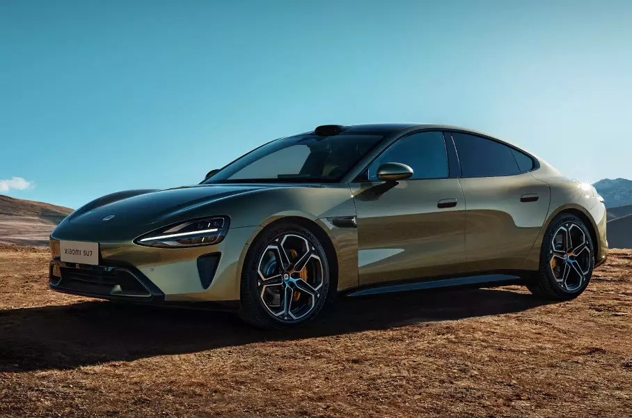 Первый автомобиль Xiaomi, огни автопилота Mercedes-Benz и совместный с Huawei кроссовер Aito: главное за неделю