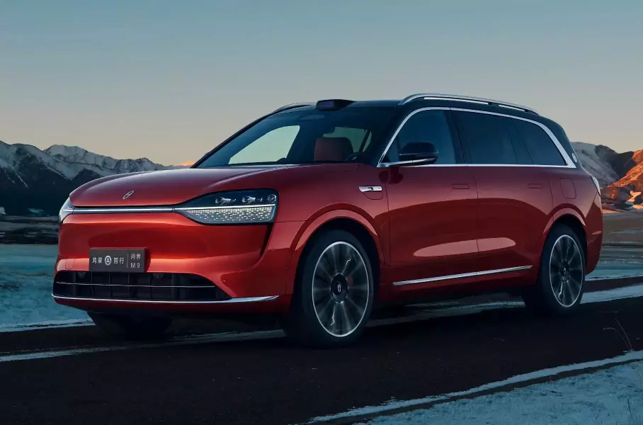 Первый автомобиль Xiaomi, огни автопилота Mercedes-Benz и совместный с Huawei кроссовер Aito: главное за неделю