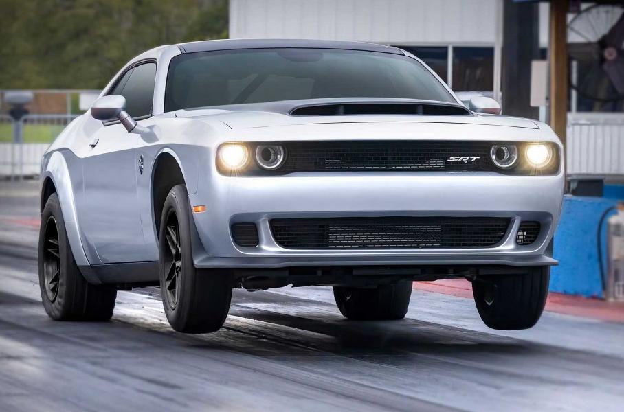 Dodge завершил производство двух легендарных масл-каров. Навсегда
