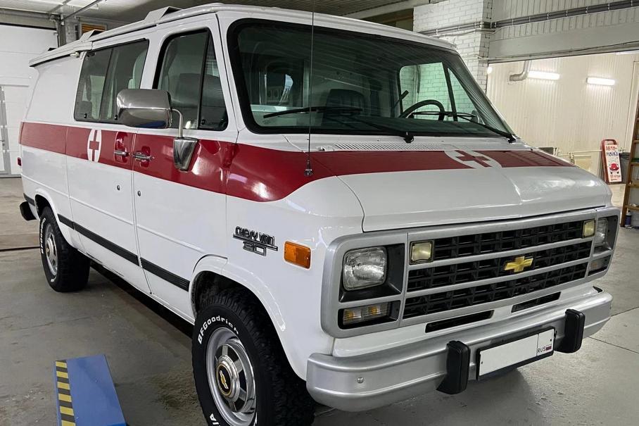В Ростове продают 29-летний медицинский Chevrolet Van из гаража УДП