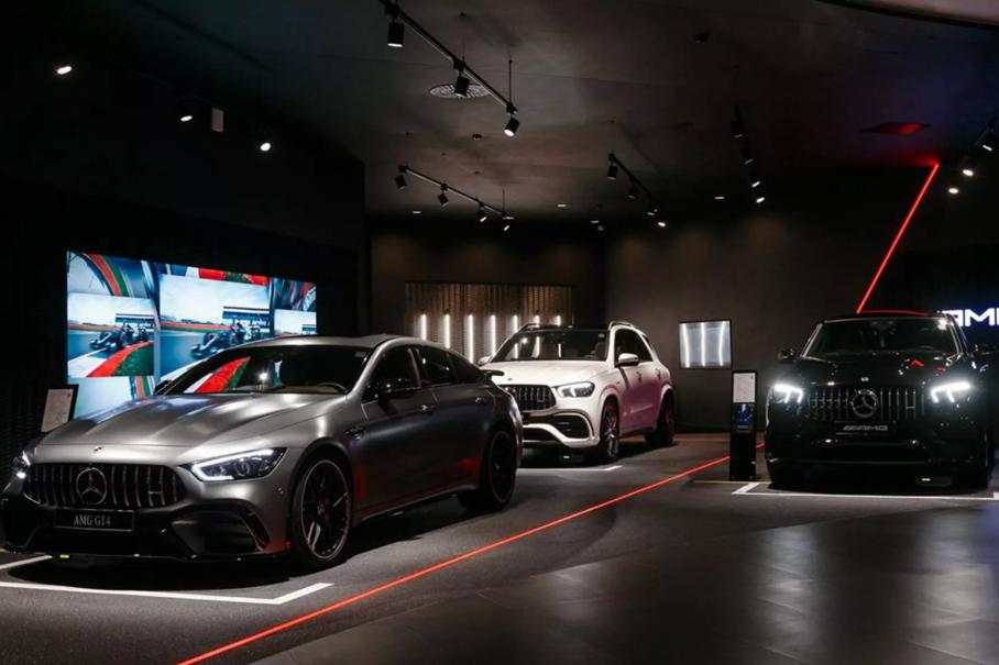 Mercedes-Benz объяснил, почему хочет продать все автосалоны в Германии