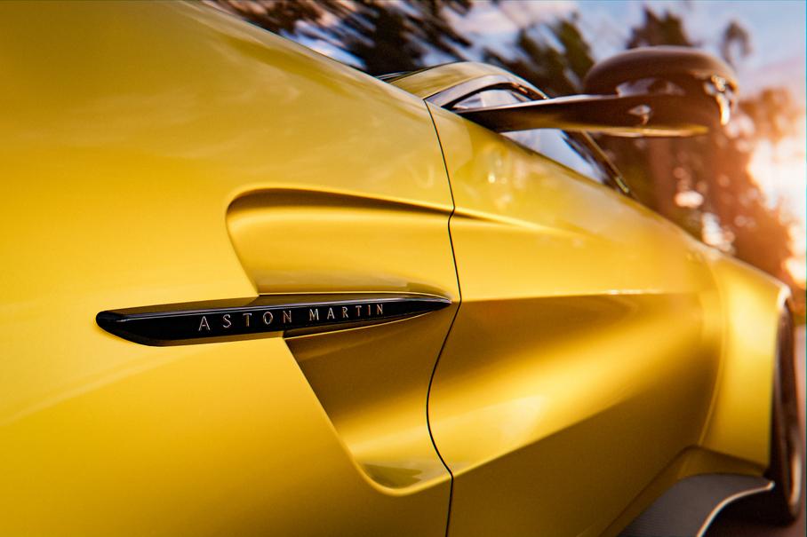 Aston Martin Vantage